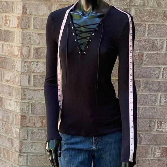 Express Ribbed Lace-Up V-Neck Long Sleeve Top - Picture 7 of 13